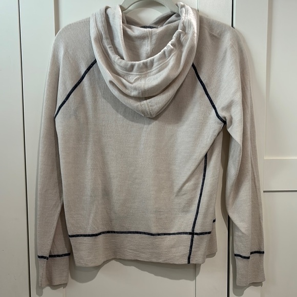 Rag & Bone Beige Hoodie Merino Wool Top with Black Trim, M - Picture 3 of 3